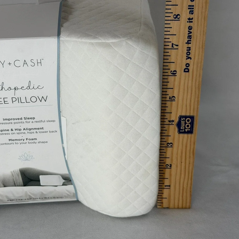 Ruby + Cash Orthopedic Knee Pillow Memory Foam White Quilted New